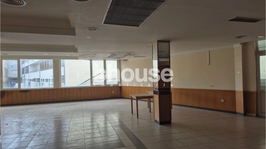 Prédio para Venda em Valpaços e Sanfins Foto 20