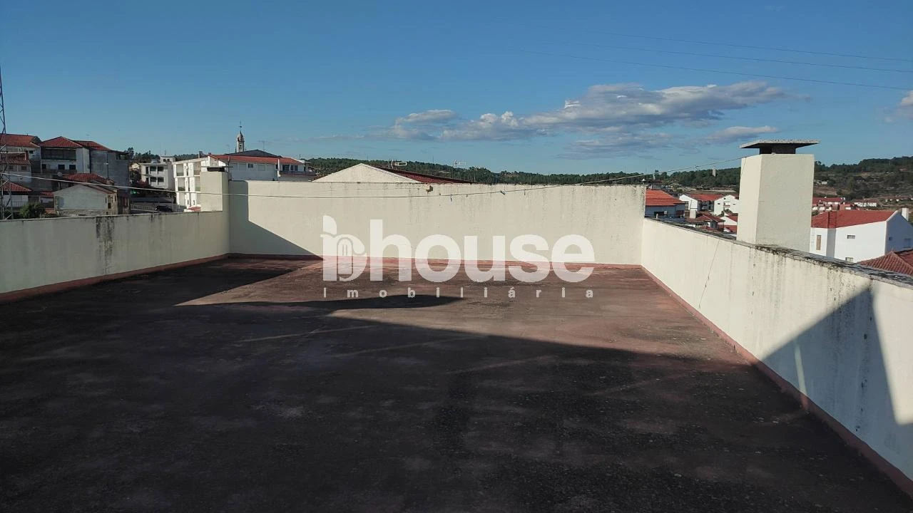 Prédio para Venda em Valpaços e Sanfins Foto 35