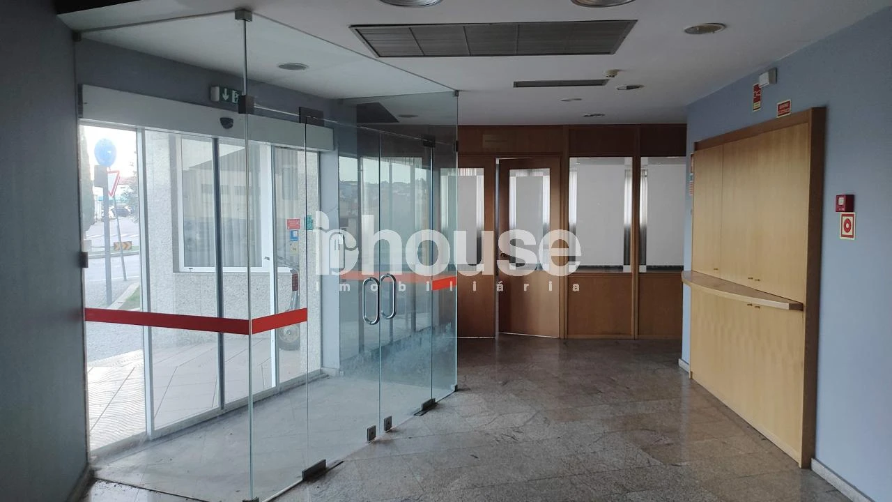 Prédio para Venda em Valpaços e Sanfins Foto 6