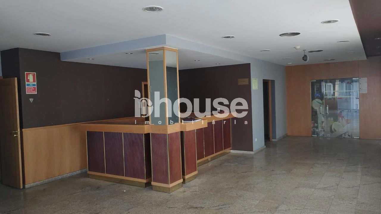 Prédio para Venda em Valpaços e Sanfins Foto 8