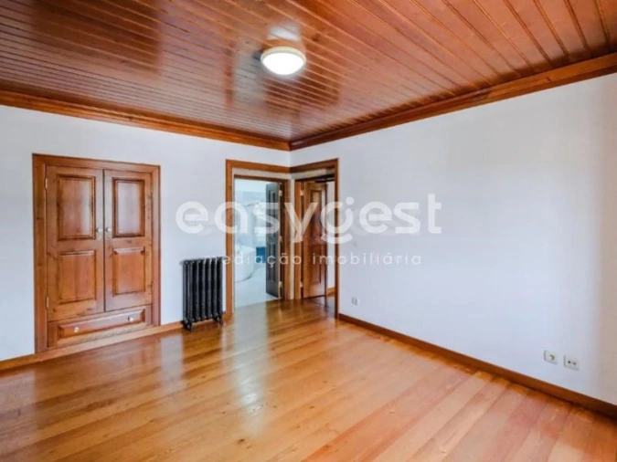 Quinta T6 para Venda em Roliça Foto 32