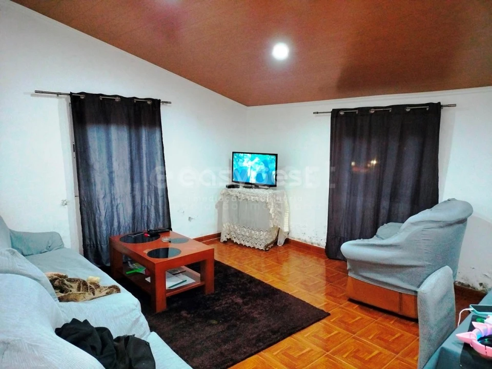 Moradia T3 para Venda em Praia da Vitoria (Santa Cruz) Foto 22