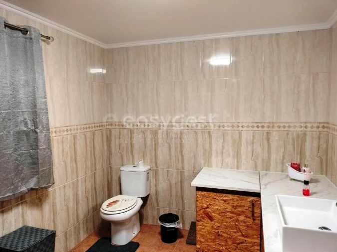 Moradia T3 para Venda em Praia da Vitoria (Santa Cruz) Foto 14