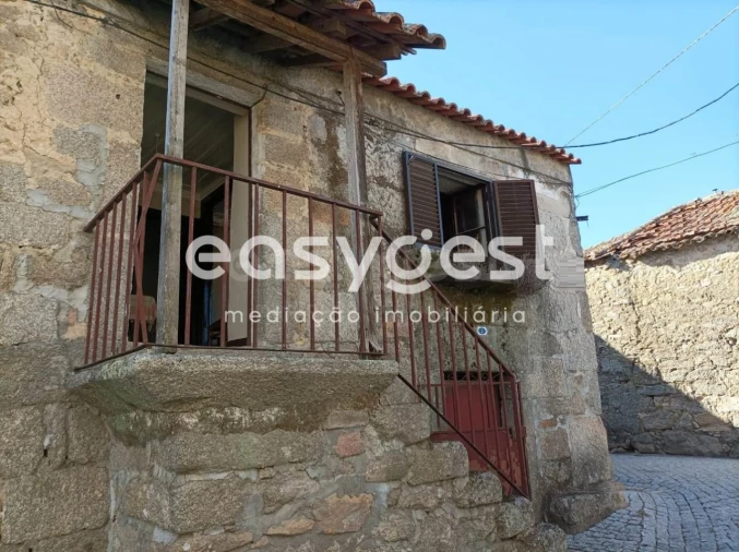 Moradia T1 para Venda em Ervedal e Vila Franca da Beira Foto 2