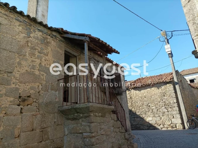 Moradia T1 para Venda em Ervedal e Vila Franca da Beira Foto 3