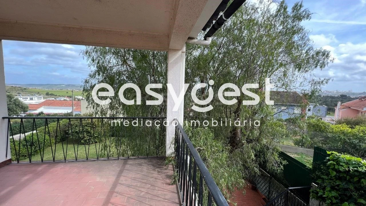 Moradia T6 para Venda em Santo Antão e São Julião do Tojal Foto 19