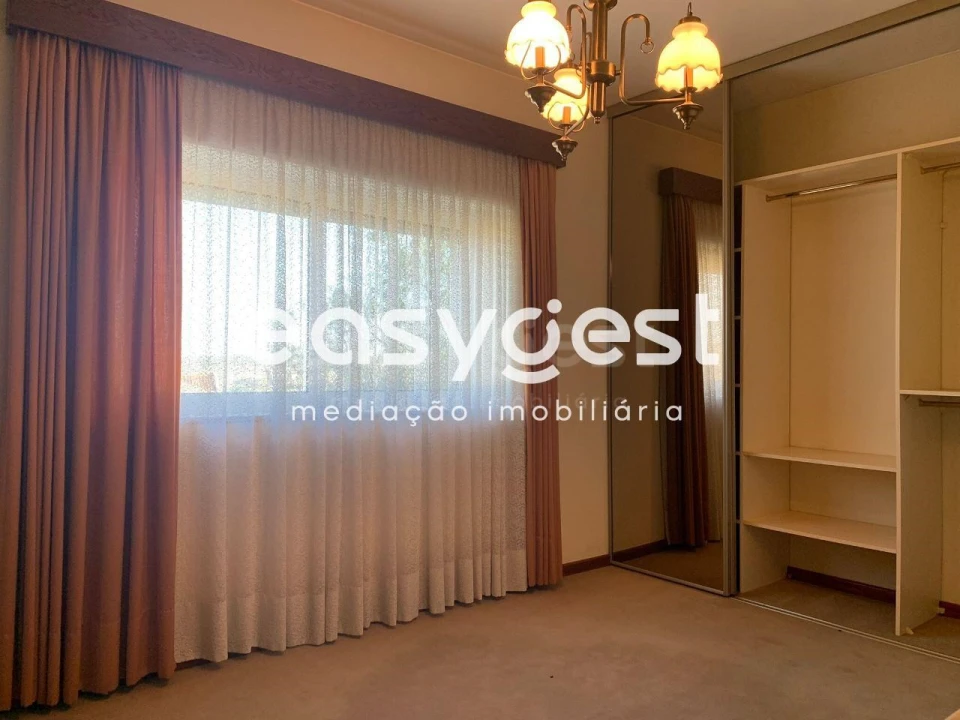 Moradia T6 para Venda em Santo Antão e São Julião do Tojal Foto 22