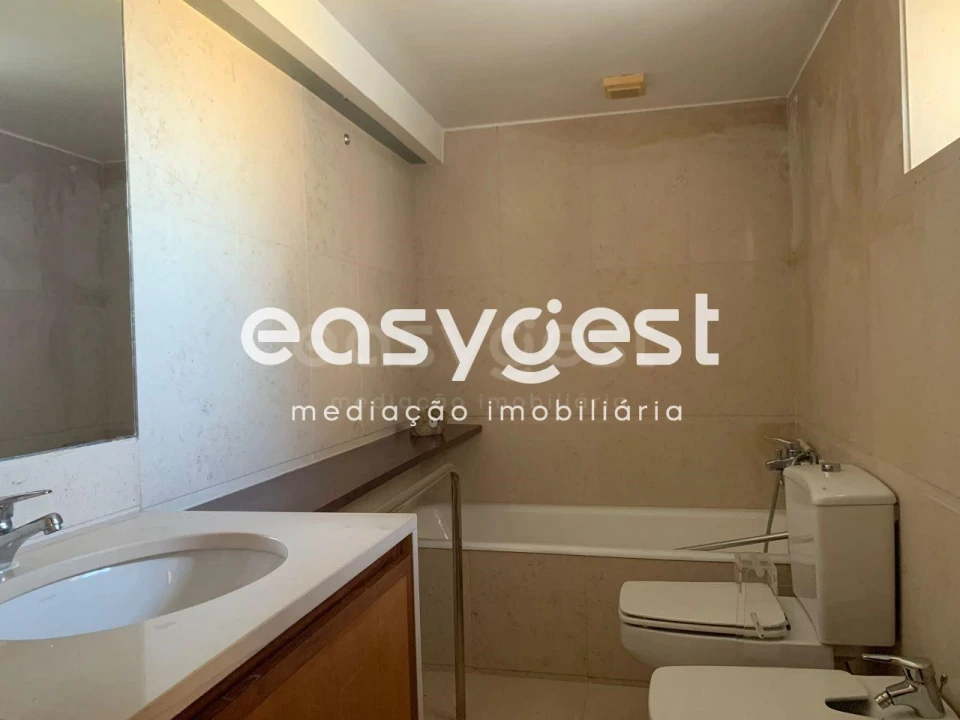 Moradia T6 para Venda em Santo Antão e São Julião do Tojal Foto 24