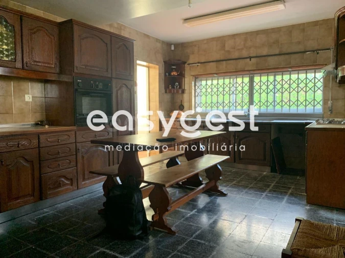 Moradia T6 para Venda em Santo Antão e São Julião do Tojal Foto 3