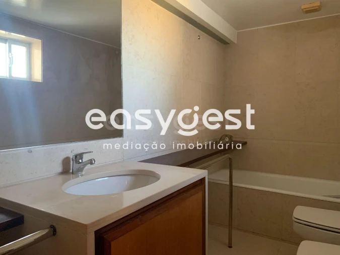 Moradia T6 para Venda em Santo Antão e São Julião do Tojal Foto 25