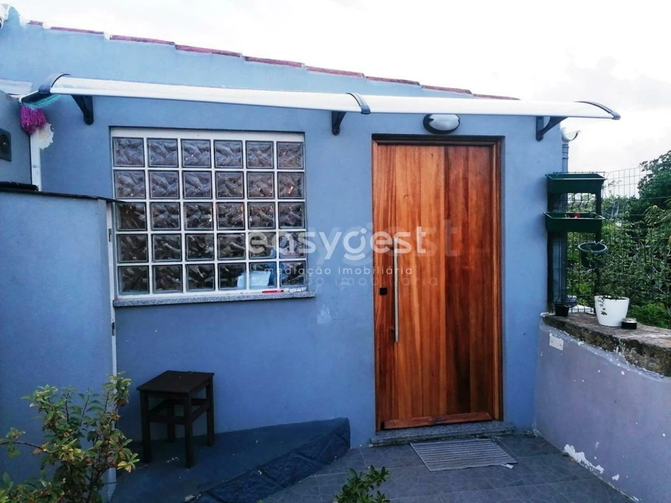 Moradia T3 para Venda em Praia da Vitoria (Santa Cruz) Foto 18