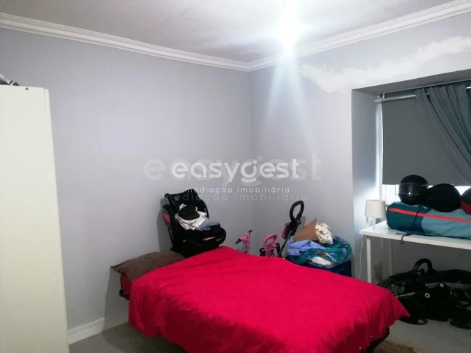 Moradia T3 para Venda em Praia da Vitoria (Santa Cruz) Foto 5