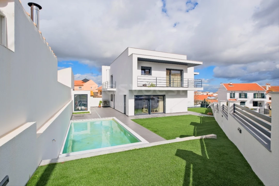 Moradia T4 para Venda em Camarate, Unhos e Apelação Foto 7