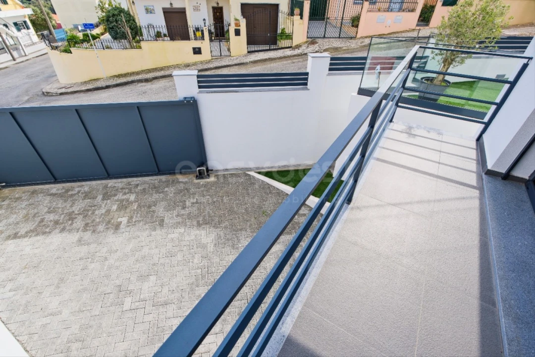 Moradia T4 para Venda em Camarate, Unhos e Apelação Foto 19