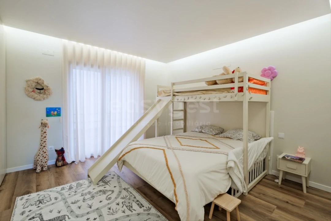 Moradia T4 para Venda em Camarate, Unhos e Apelação Foto 45