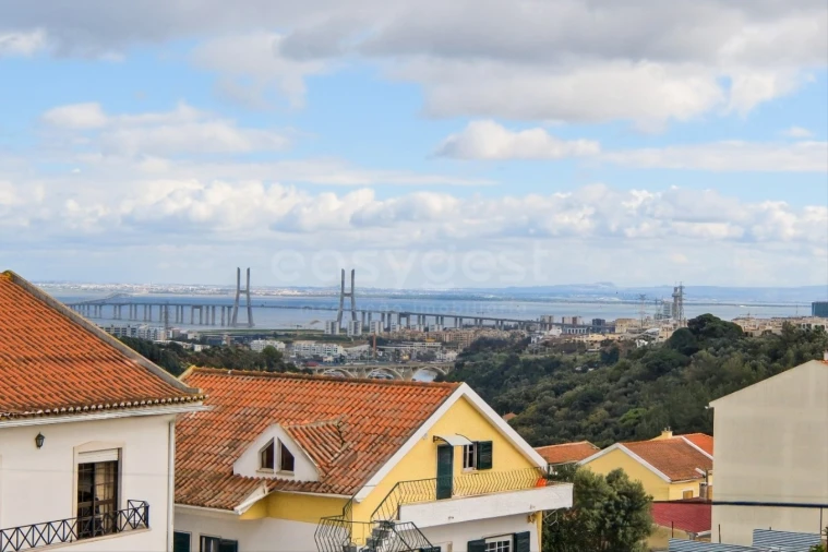 Moradia T4 para Venda em Camarate, Unhos e Apelação Foto 56