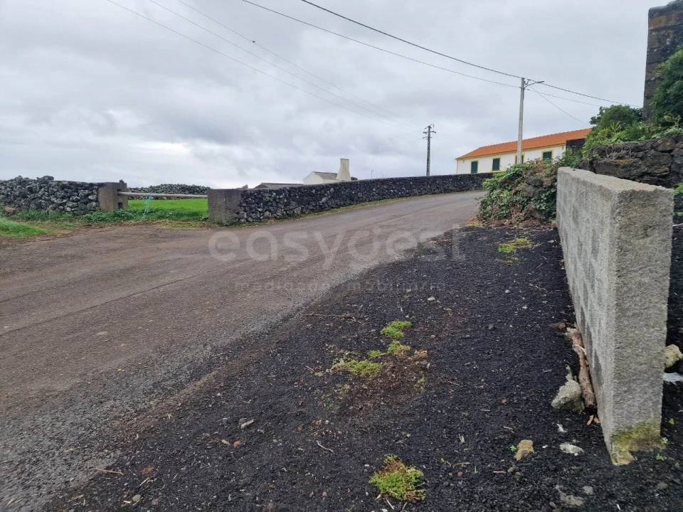 Moradia T2 para Venda em Piedade Foto 23