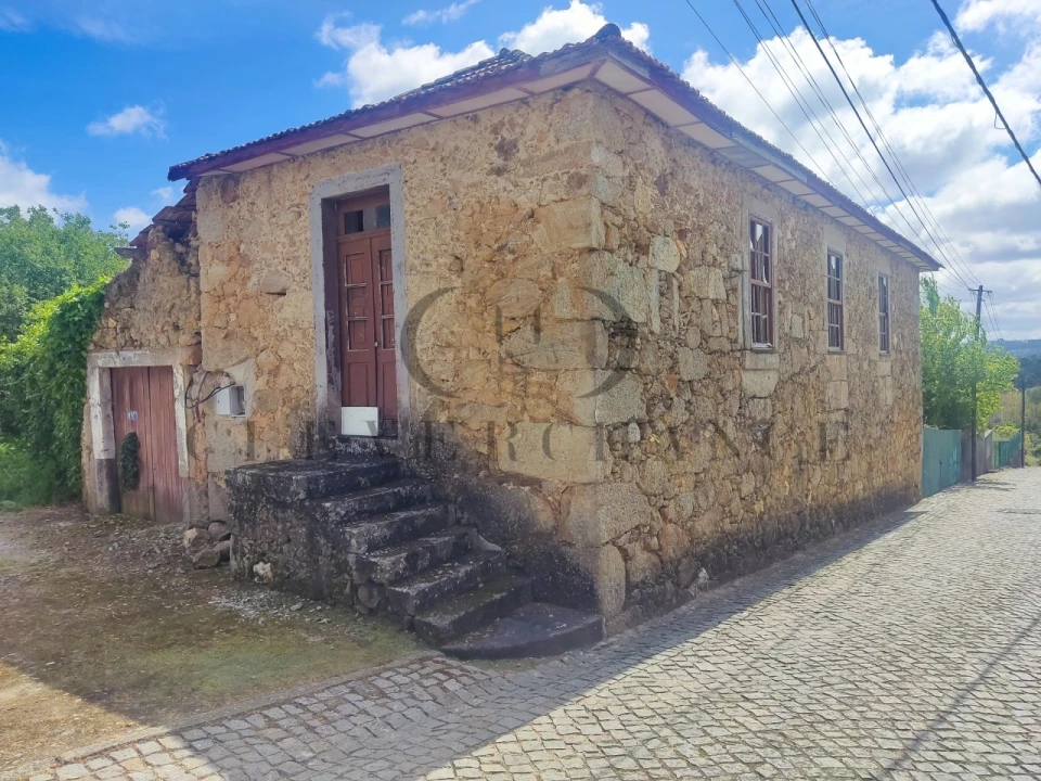 Moradia T4 para Venda em Sandim, Olival, Lever e Crestuma Foto 2