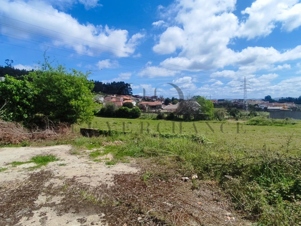 Moradia T4 para Venda em Sandim, Olival, Lever e Crestuma Foto 8