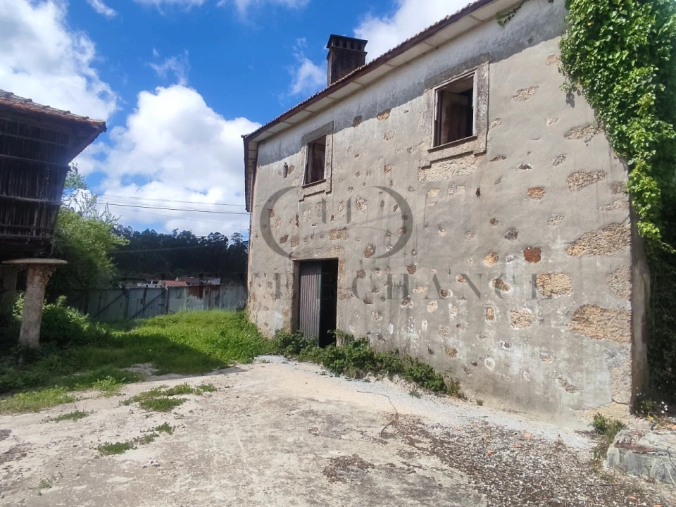 Moradia T4 para Venda em Sandim, Olival, Lever e Crestuma Foto 9