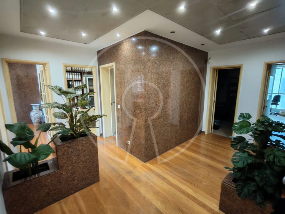 Apartamento T2 para Venda em Areeiro Foto 2