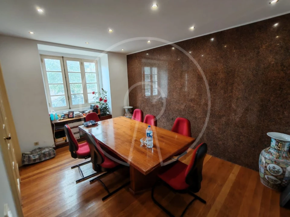 Apartamento T2 para Venda em Areeiro Foto 7