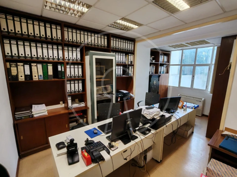 Apartamento T2 para Venda em Areeiro Foto 8