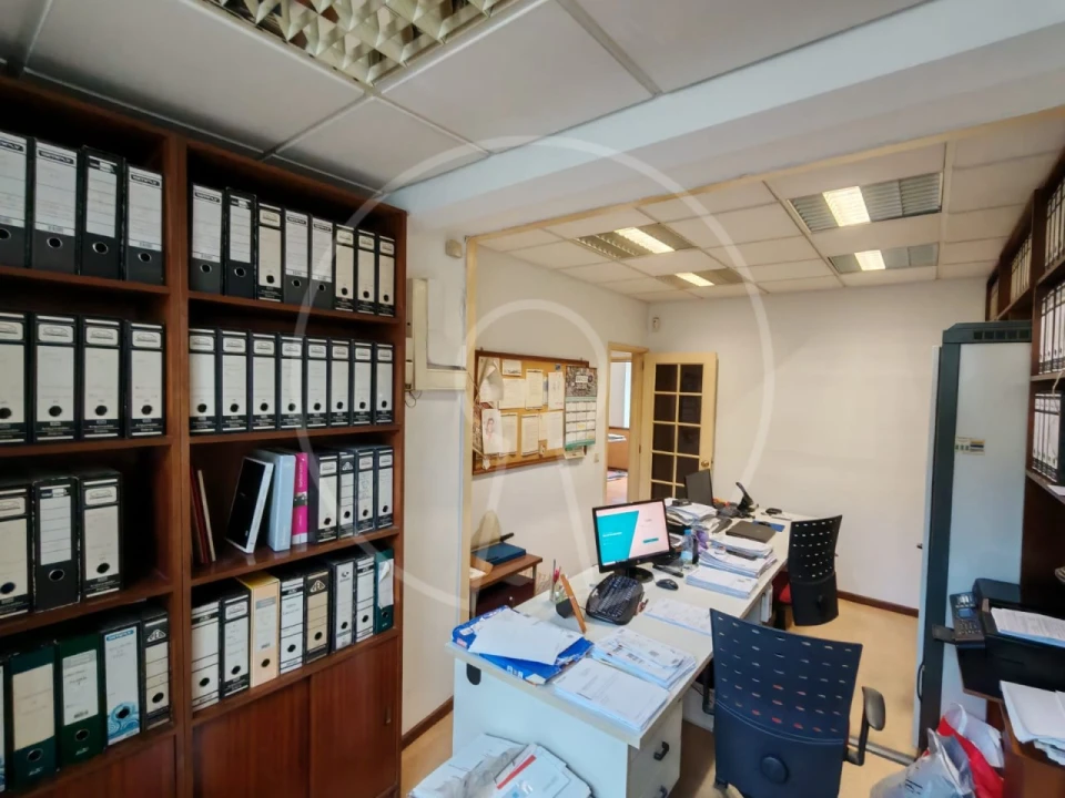 Apartamento T2 para Venda em Areeiro Foto 9