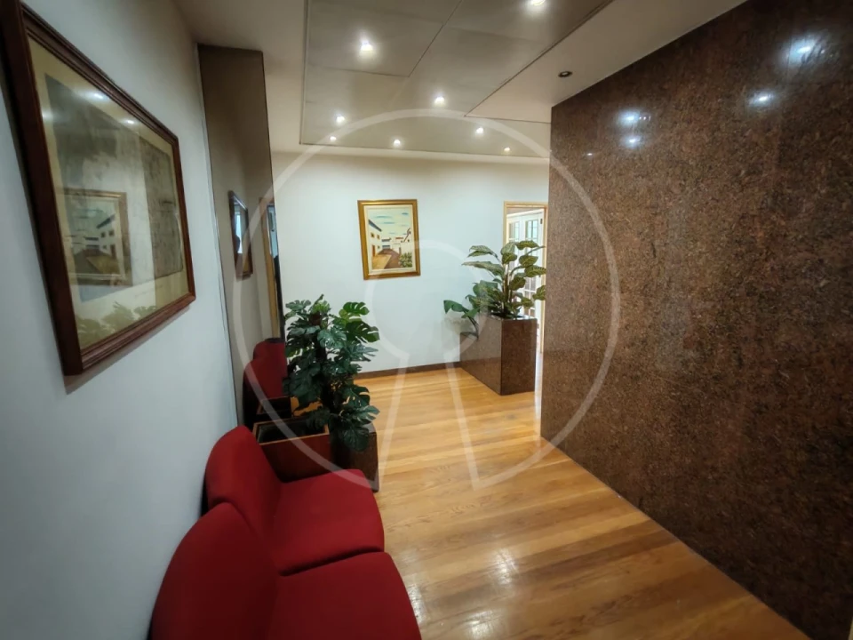 Apartamento T2 para Venda em Areeiro Foto 13