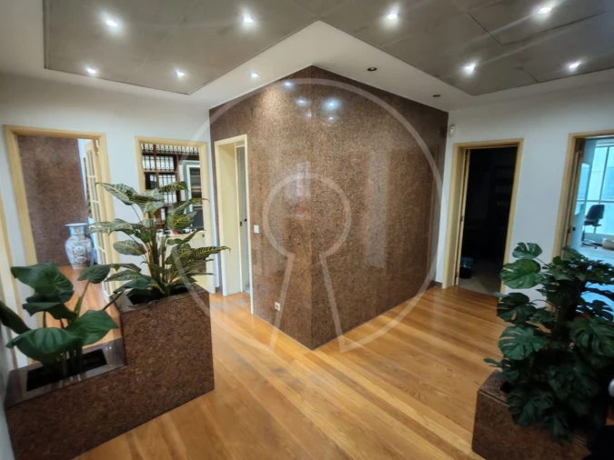 Apartamento T2 para Venda em Areeiro Foto 2