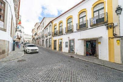 Moradia T6 para Venda em Évora (São Mamede, Sé, São Pedro e Santo Antão)