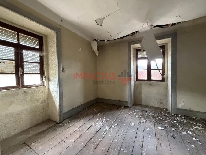 Moradia T3 para Venda em Coronado (São Romão e São Mamede) Foto 9