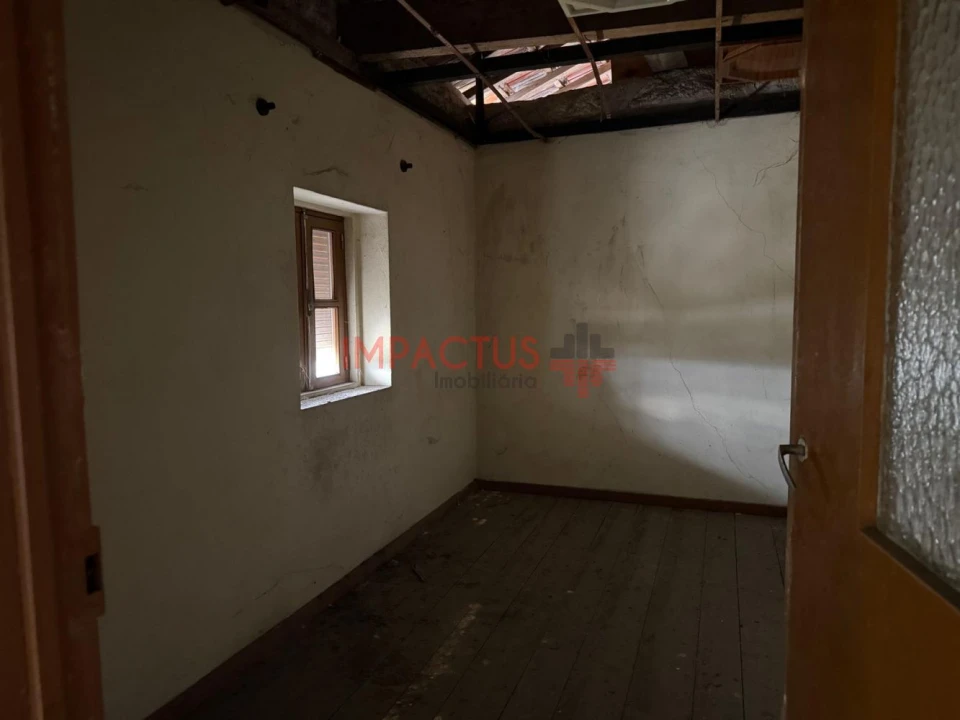 Moradia T3 para Venda em Coronado (São Romão e São Mamede) Foto 8