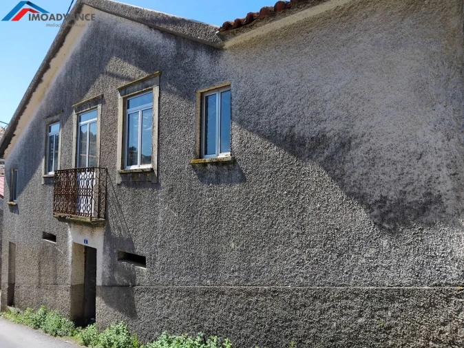 Moradia T8 para Venda em Lorvão Foto 2