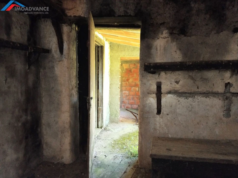 Moradia T8 para Venda em Lorvão Foto 16