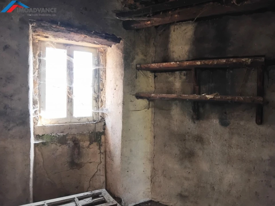 Moradia T8 para Venda em Lorvão Foto 14