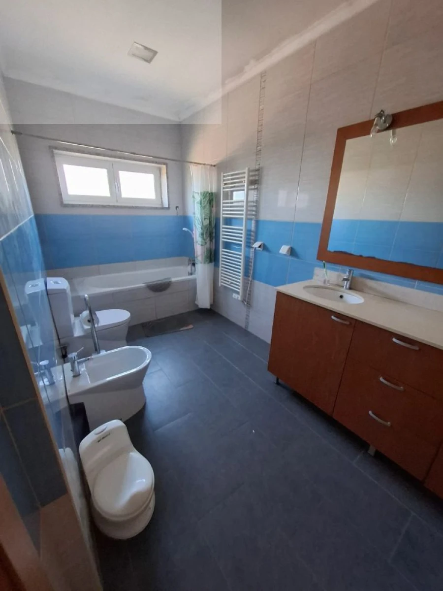 Moradia T4 para Venda em Bustos, Troviscal e Mamarrosa Foto 46