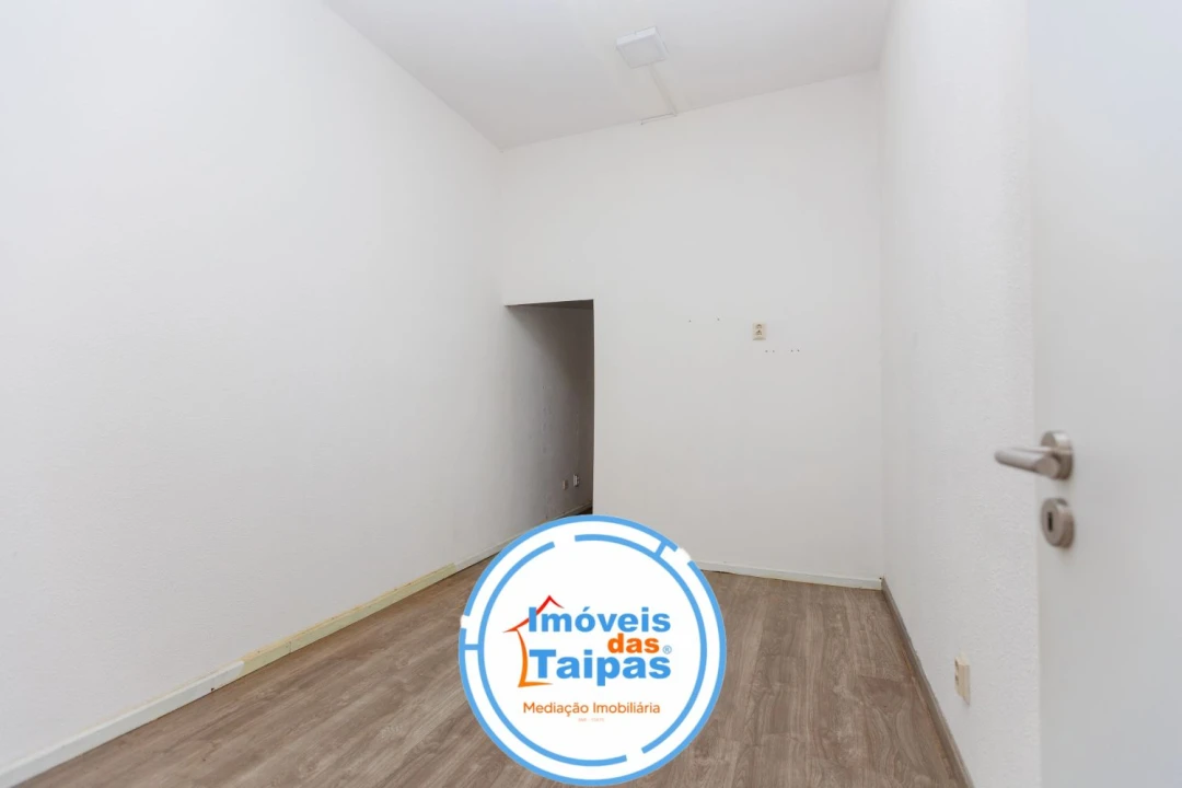 Loja para Venda em Caldelas Foto 4