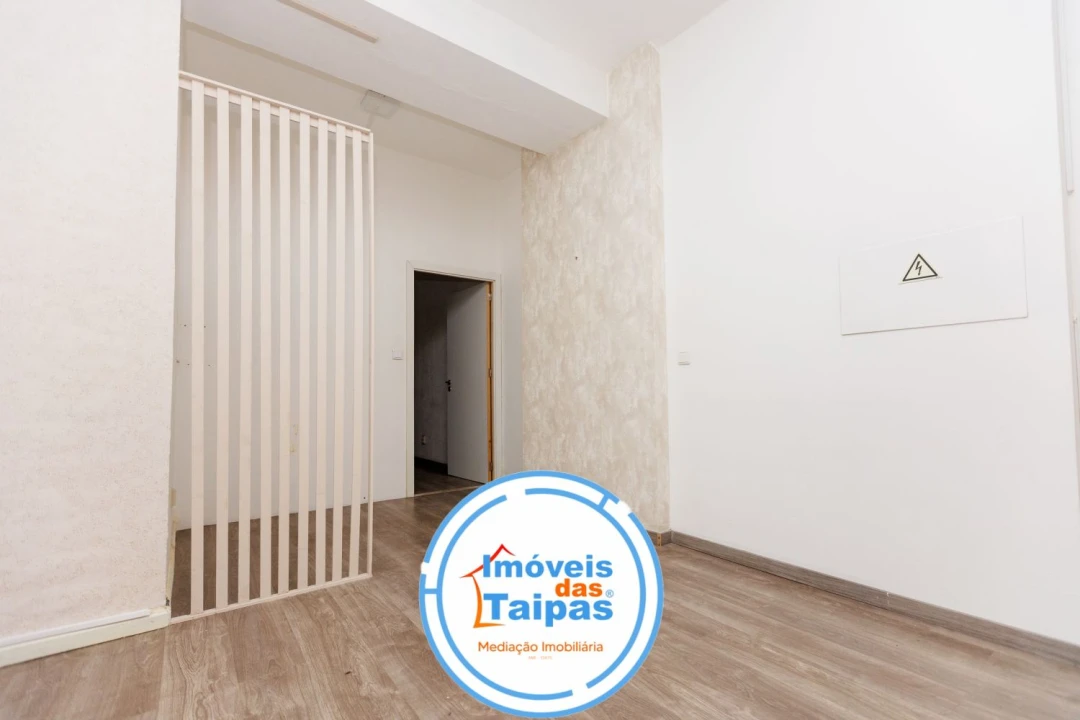 Loja para Venda em Caldelas Foto 2