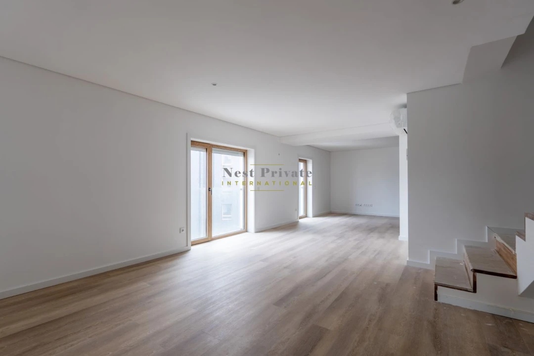 Apartamento T5 para Venda em Campanhã Foto 7