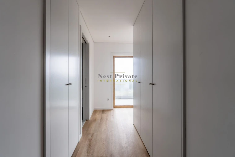 Apartamento T5 para Venda em Campanhã Foto 19