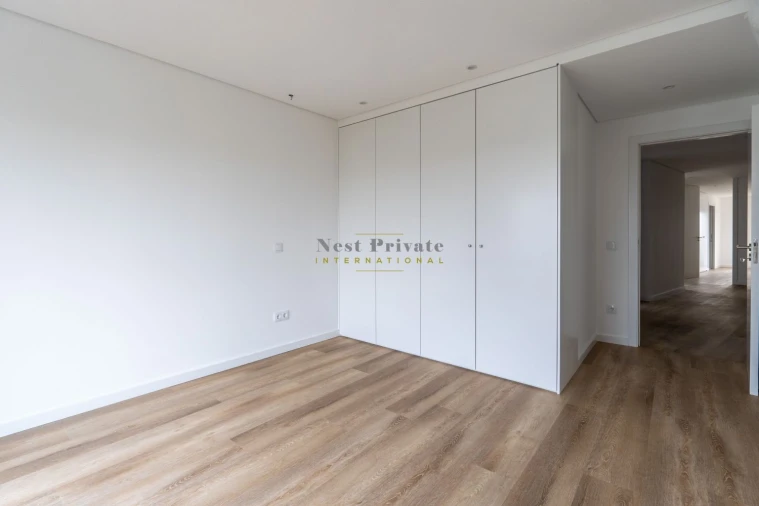 Apartamento T5 para Venda em Campanhã Foto 26