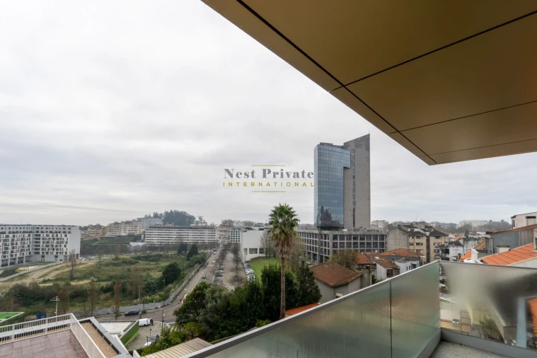 Apartamento T5 para Venda em Campanhã Foto 16