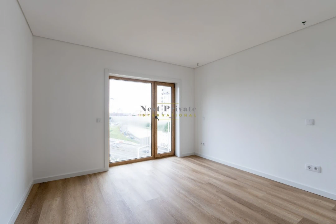 Apartamento T5 para Venda em Campanhã Foto 24