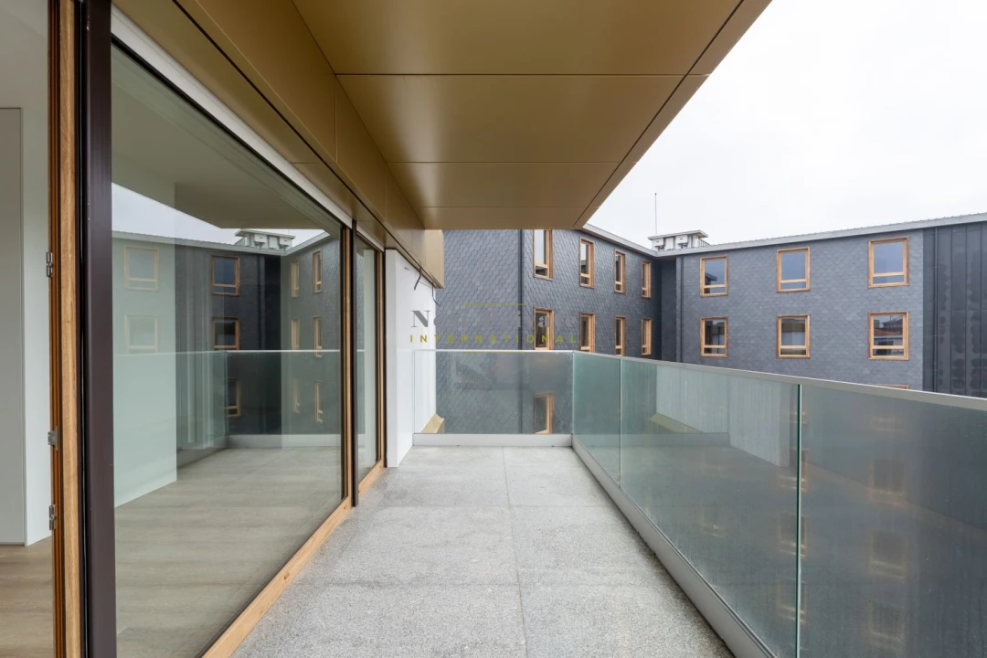 Apartamento T5 para Venda em Campanhã Foto 14