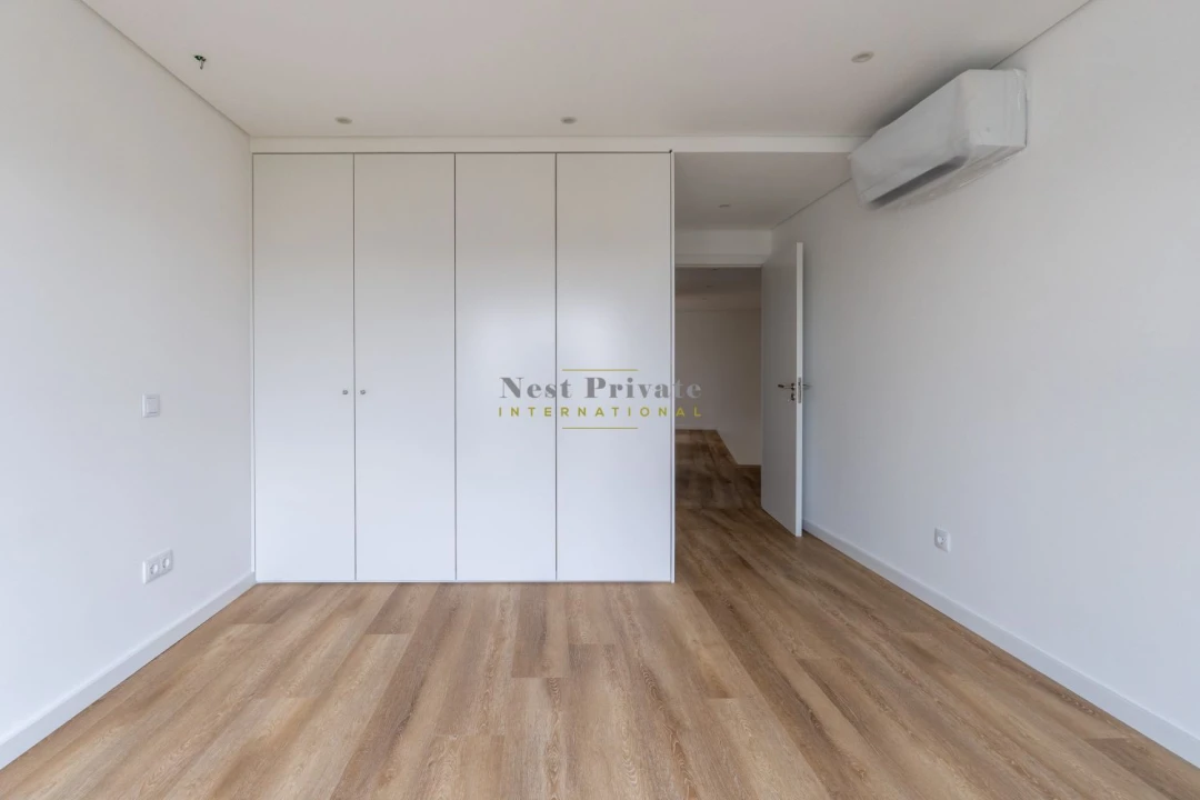 Apartamento T5 para Venda em Campanhã Foto 25