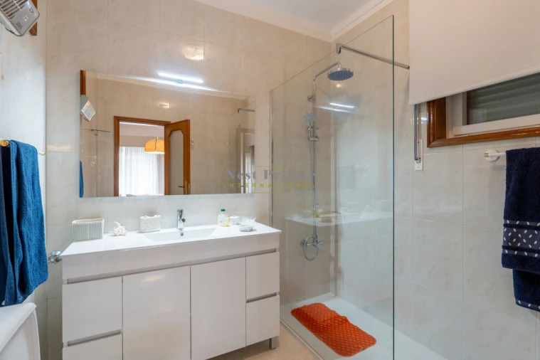 Moradia T5 para Venda em Gondomar (São Cosme), Valbom e Jovim Foto 24