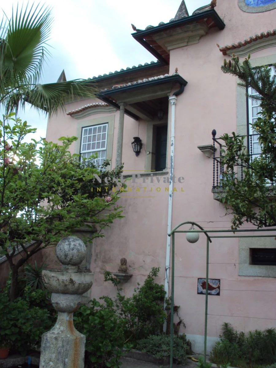 Moradia T5 para Venda em Abraveses Foto 11