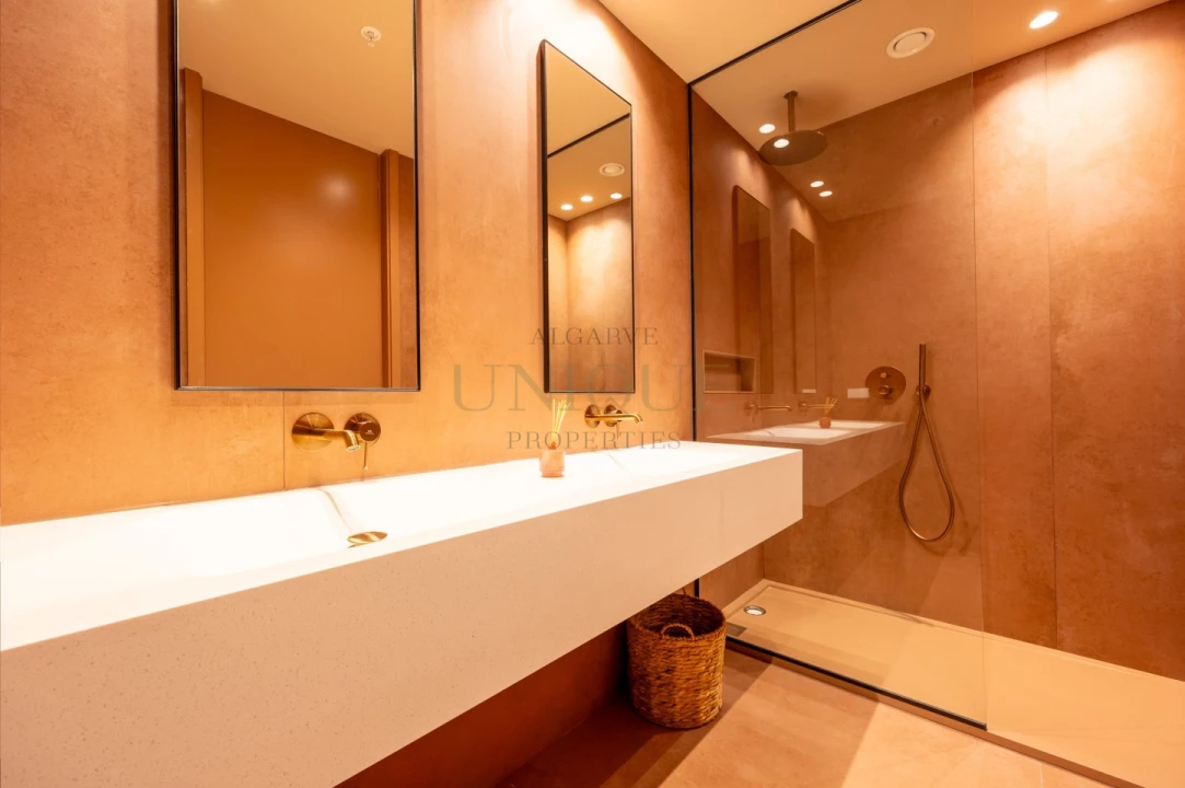 Apartamento T1 para Venda em Lagos (São Sebastião e Santa Maria) Foto 7