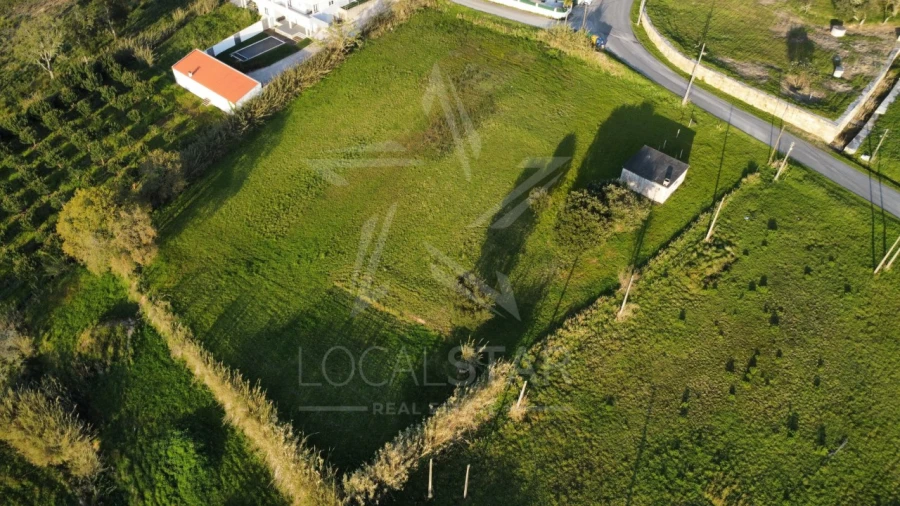 Terreno para Venda em Tornada e Salir do Porto Foto 4
